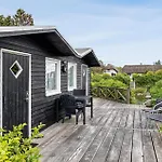 5 Bedroom Awesome In *