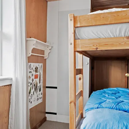 5 Bedroom Awesome In בית נופש *