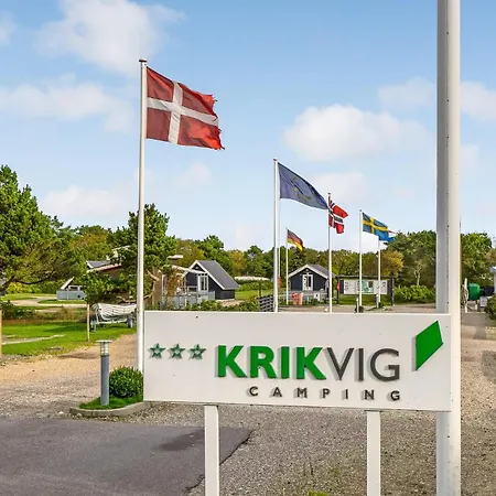 5 Bedroom Awesome In *