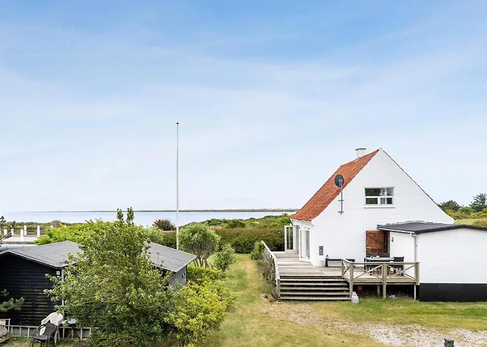 Semesterbostad 5 Bedroom Awesome In