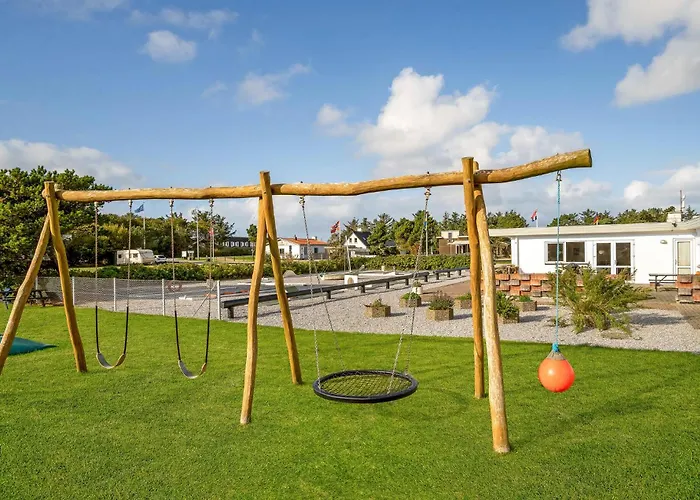 5 Bedroom Awesome In Semesterbostad