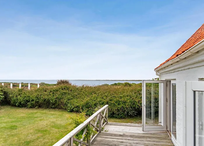 Semesterbostad 5 Bedroom Awesome In