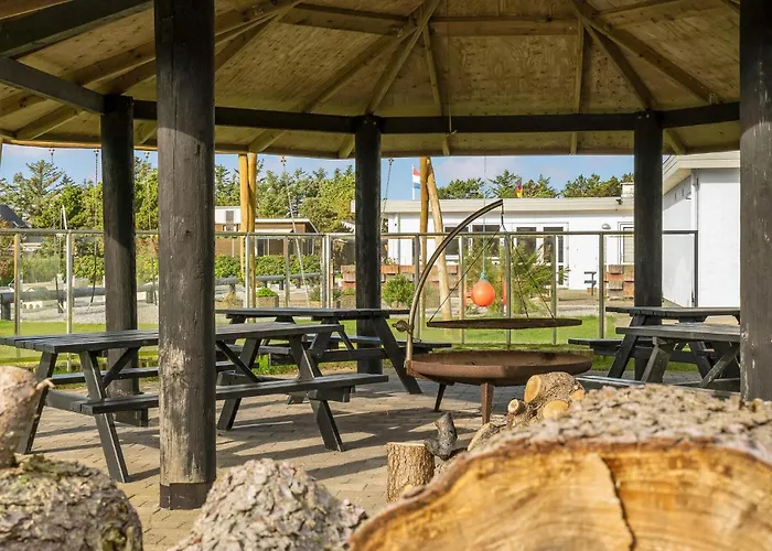 Semesterbostad 5 Bedroom Awesome In *