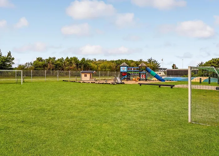 Semesterbostad 5 Bedroom Awesome In